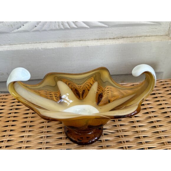 Vintage MCM Midcentury Art Glass Dish/Bowl Amber and Milk Glass - Picture 13 of 13